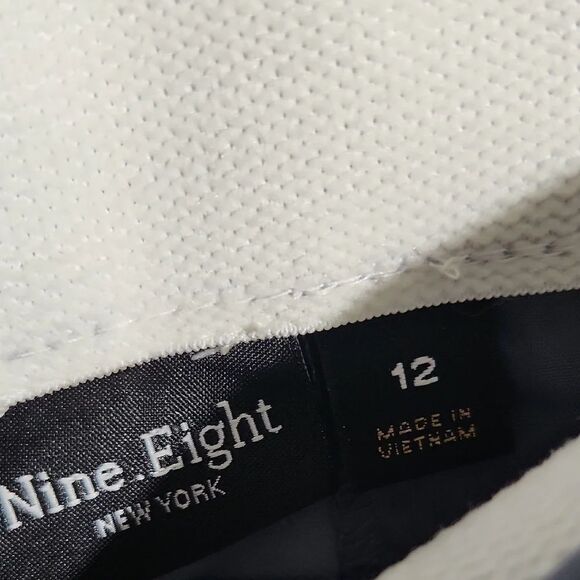 Nine Eight New York Pants Women's Size 12 Blue Pariwinkle Trousers Ruffel - Picture 2 of 12